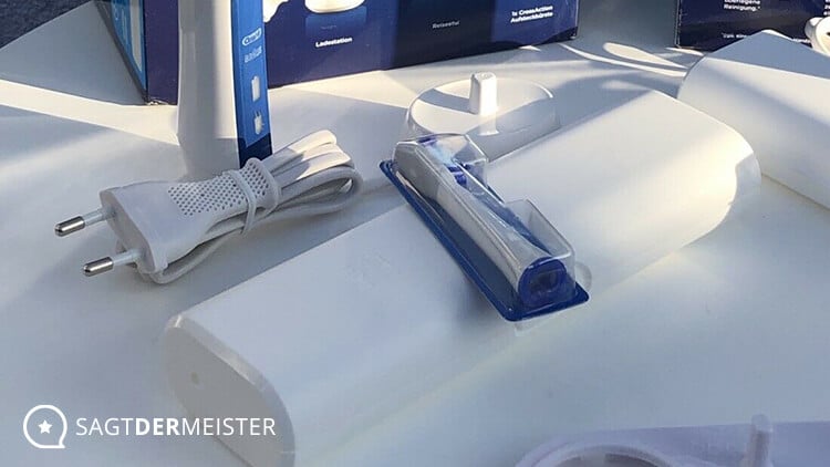 Oral-B elektrische Zahnbürste PRO EXPERT+ Reiseetui